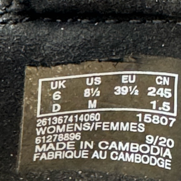 Clarks Cora Giny Textured Leather Cushioned Loafer - Picture 11 of 12